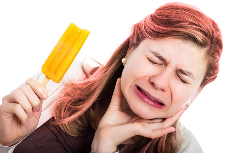 Wanita Lebih Rentan Gigi Sensitif, Kenapa? OTC Digest